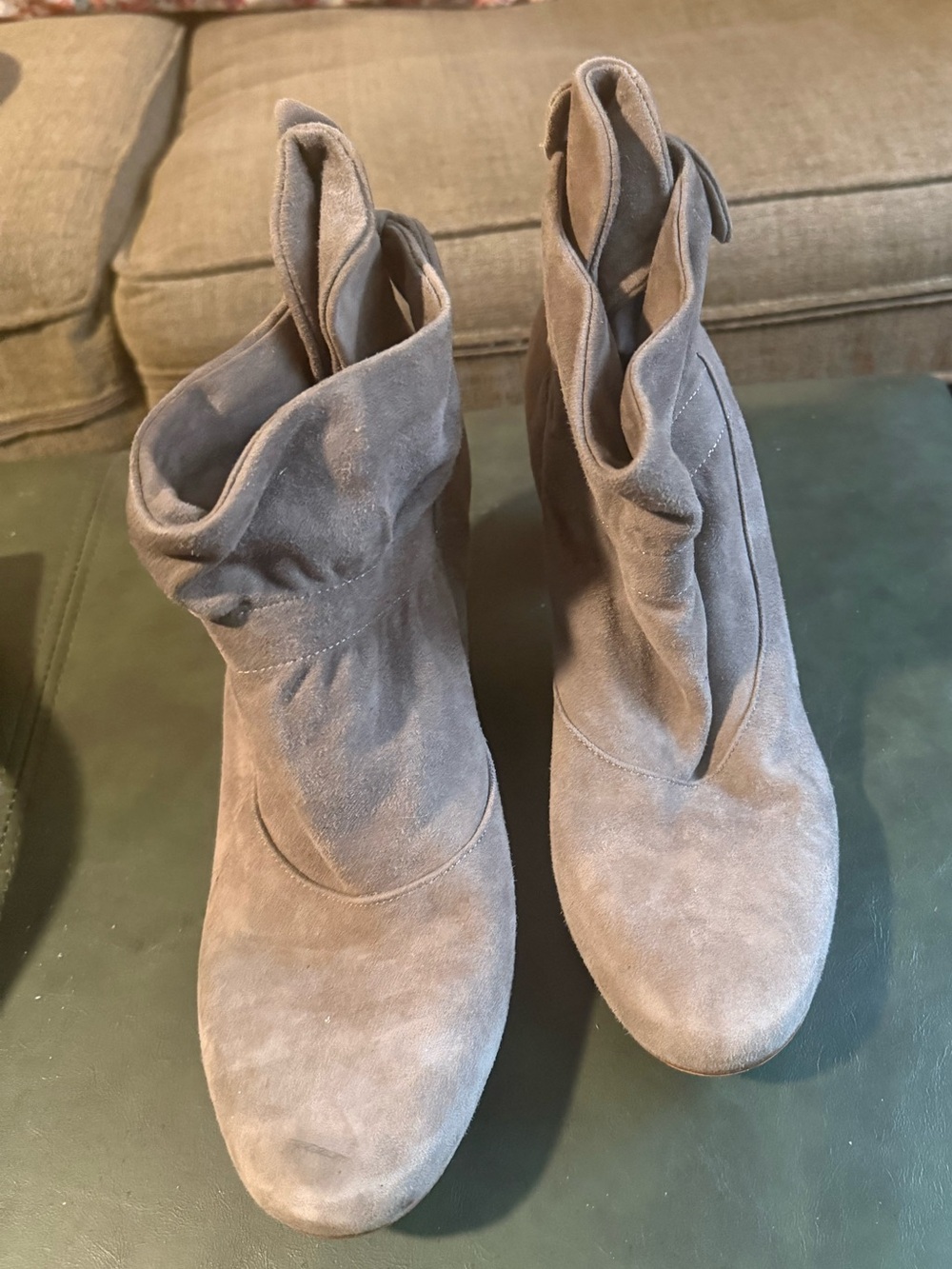 Excellent Pre-owned Condition Style 9 Boutique Nine West Suede Ankle Booties